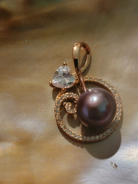 Eddison Pearl Pendant