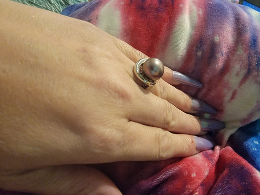 Natural eddison pearl ring